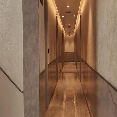Harilal Hotel Патна Екстериор снимка
