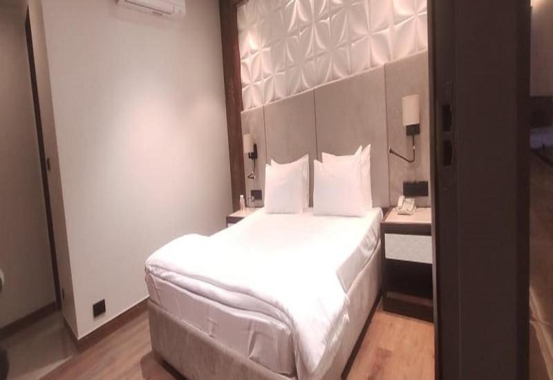 Harilal Hotel Патна Екстериор снимка